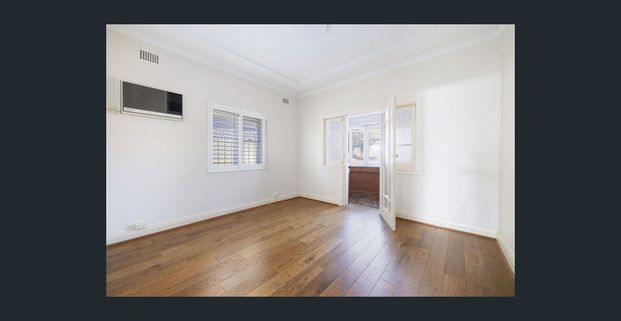 Refreshed classic home in quiet family pocket - Photo 1