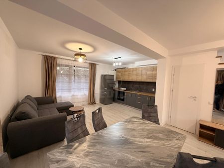 CASA 3 CAMERE DE INCHIRIAT - Fotografie 4