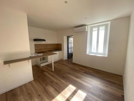 Location Appartement 3 pièces 56m² ST AMBROIX 30500 - Photo 2