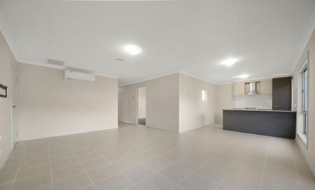 Modern 3 Bedroom Home in Tarneit - Photo 5