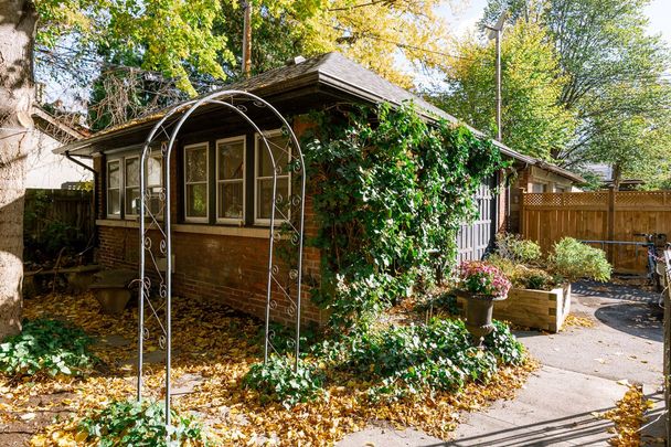 For Lease - 321 Palmerston Boulevard Unit# Coach House, Toronto, Ontario - Photo 1