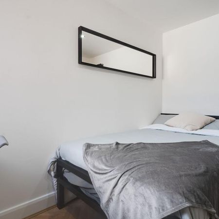 6 bedroom house to rent - Photo 4