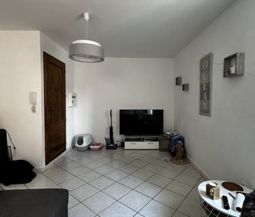 Location Appartement 2 pièces 44m² MARTIGUES 13500 - Photo 1