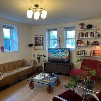 1BDR Apartment in Parkdale - Photo 4