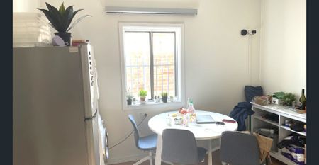 HALF FRONT OF THE HOUSE - Photo 5