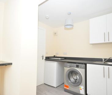 Studio to rent - Photo 4