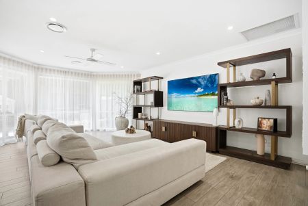 Spacious Family Living in a Premier School Catchment - Photo 4