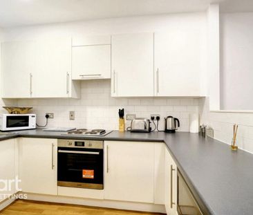 2 bedroom flat to rent - Photo 6
