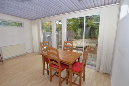 3 bedroom terraced house to rent - Photo 5