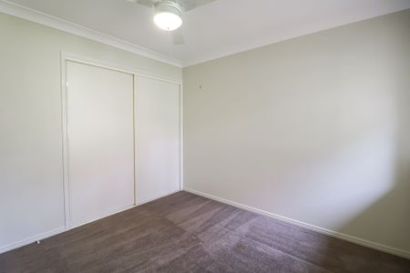 TIDY 3 BEDROOM DUPLEX WITH PRIVATE BACKYARD - Photo 5