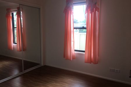 3 BEDROOM GRANNY FLAT - Photo 2