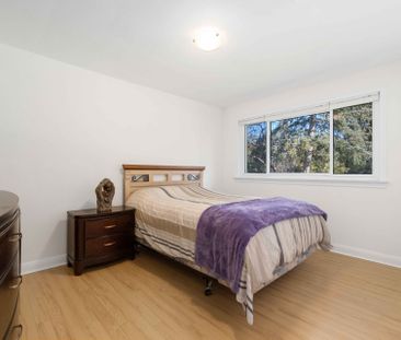 For Lease - 1554 Lochlin Trail, Mississauga, Ontario - Photo 1