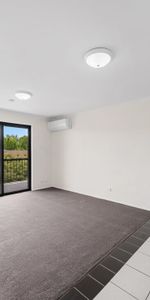 Light, Bright & Ideally Located - Photo 4
