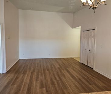 For Lease - 4025 Kilmer Drive Unit# 412, Burlington, Ontario - Photo 4