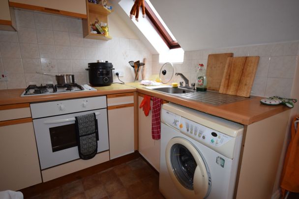 3 Bedroom Flat To Rent in Westbourne - £1,718 pcm Tenancy Info - Photo 1