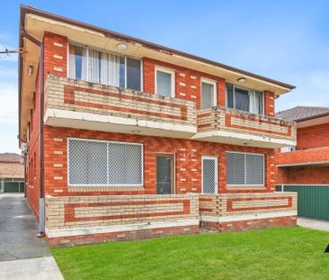 Stylish Ground Floor 2-Bedroom Apartment in Prime Wiley Park Location - Photo 6