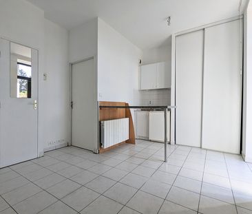 Location Appartement 1 pièce 19m² - Photo 4