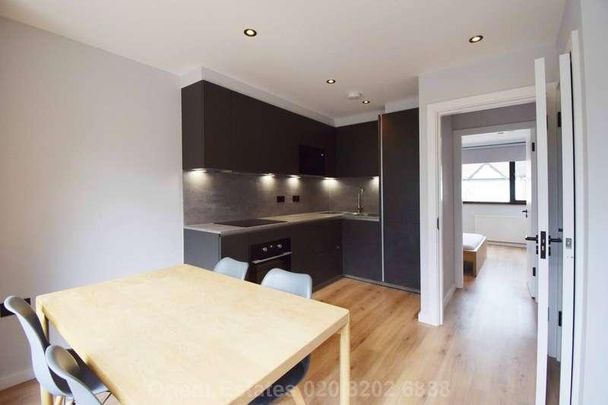 Hamilton Road, London, NW11 - Photo 1