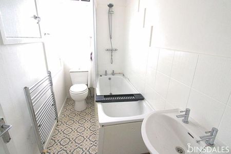 2 bedroom semi-detached house to rent - Photo 4