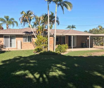BURPENGARY - CLOSE & EASY - Photo 5