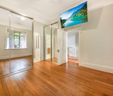 25 Sheehy Street, Glebe NSW 2037 - House For Rent | Domain - Photo 3