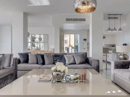 6 bedroom luxury Villa for rent in Marbella Del Este, Spain - Photo 4