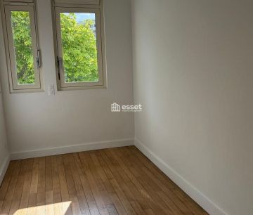 Appartement • Saint James-Général Koenig - Photo 2