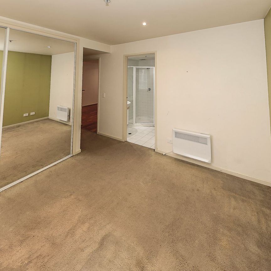 Location And Property Perfect! - Photo 1