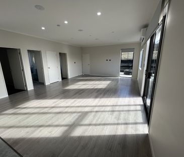 Spacious and Perfect for a Multi Generational Family - Photo 6