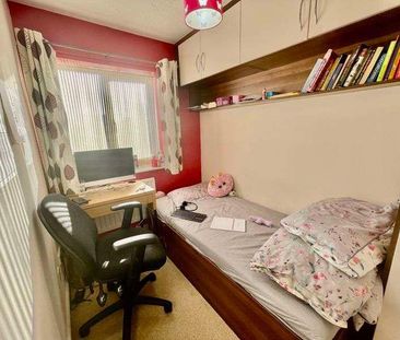 Stornaway Road, Slough, SL3 - Photo 5