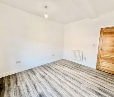 2 bedroom property to rent - Photo 6