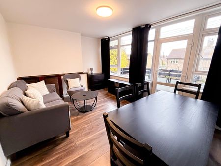 3 Bed Flat, Hatherley House, E17 - Photo 2