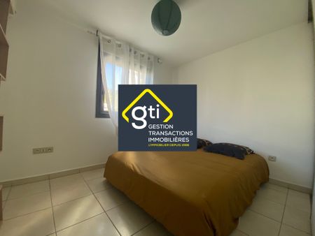 Location Appartement 3 pièces 61m² ST DENIS 97400 - Photo 2
