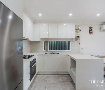 NEAR NEW GRANNY FLAT - Photo 6