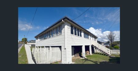 NEAT AND WELL PRESENTED 3 BEDROOM QUEENSLANDER - Photo 3