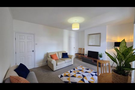 4 Bed Terraced House, Hanham Road, BS15 - Photo 2