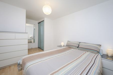 1 Bed Flat, Trentham Court, W3 - Photo 3