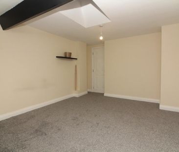 2 bedroom terraced house to rent - Photo 3