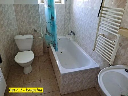 Pronájem prostorného bytu 1+1 v Opočně, Kupkovo náměstí - Fotografie 4