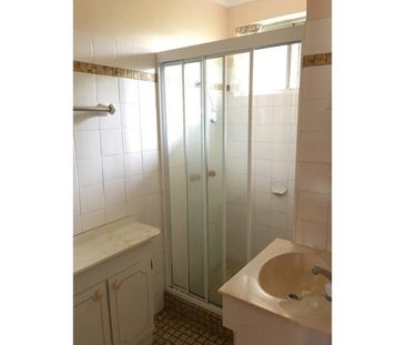 Two bedroom unit in a handy location - Photo 5