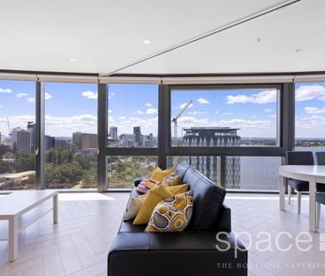 Life in the Quay - Photo 3