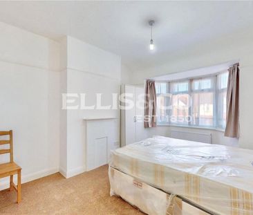 3 bedroom end of terrace house to rent - Photo 6