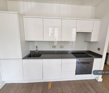 1 bedroom flat to rent - Photo 6