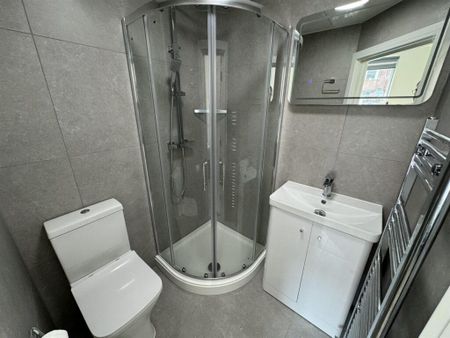 2 bedroom flat to rent - Photo 5