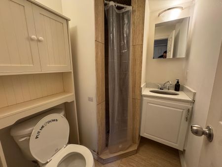 For Lease - 180 Carlton Street Unit# 1, Toronto, Ontario - Photo 5