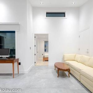 1 bedroom furnished laneway house - Photo 2