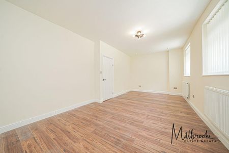 4 bedroom bungalow to rent - Photo 3