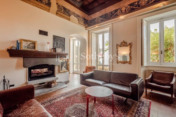 Elegance and Lake Maggiore views - Photo 1