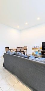 ** Large Furnished 2bed 2bath in a Gorgeous Building Downtown, Metro Atwater ** - Photo 4