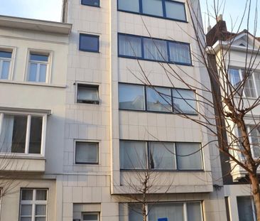 Gemeubeld appartement met 2 slaapkamers en bureel! - Photo 4